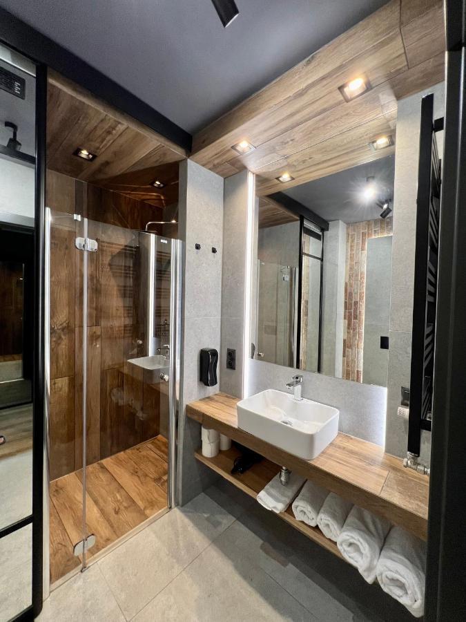 Loft Klonowa - Apartament Z Garazem Kielce Esterno foto